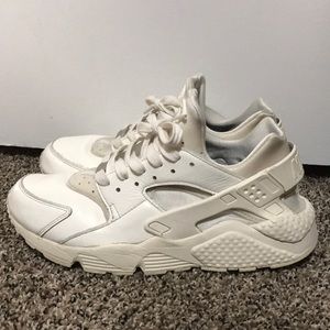Men’s Nike Huaraches “Pearl”